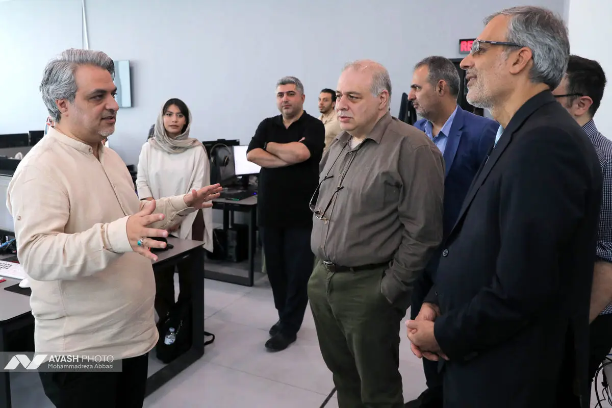 بازدید حسین جابری انصاری مدیرعامل خبرگزاری ایرنا از تحریریه آوش