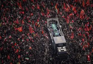 تهران در سوگ/ وداع تلخ مردم با رهبر شهید انقلاب و خانواده ایشان 