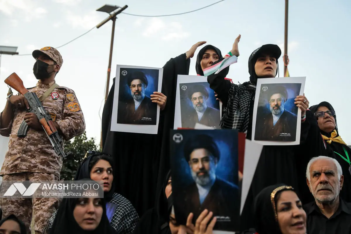مراسم تشییع پیکر مطهر رهبر شهید انقلاب در تهران - ۱