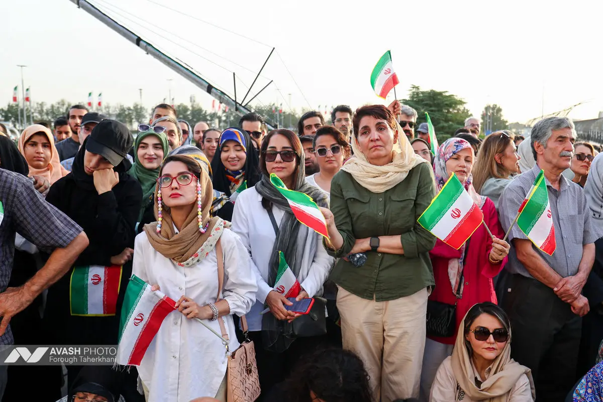 اجرای ارکستر سمفونیک تهران در میدان آزادی