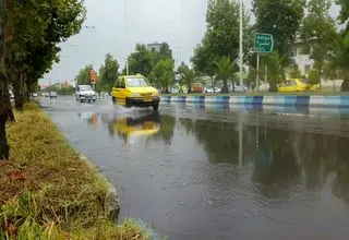 آب گرفتگی ۱۰۰ واحد مسکونی در بندرانزلی