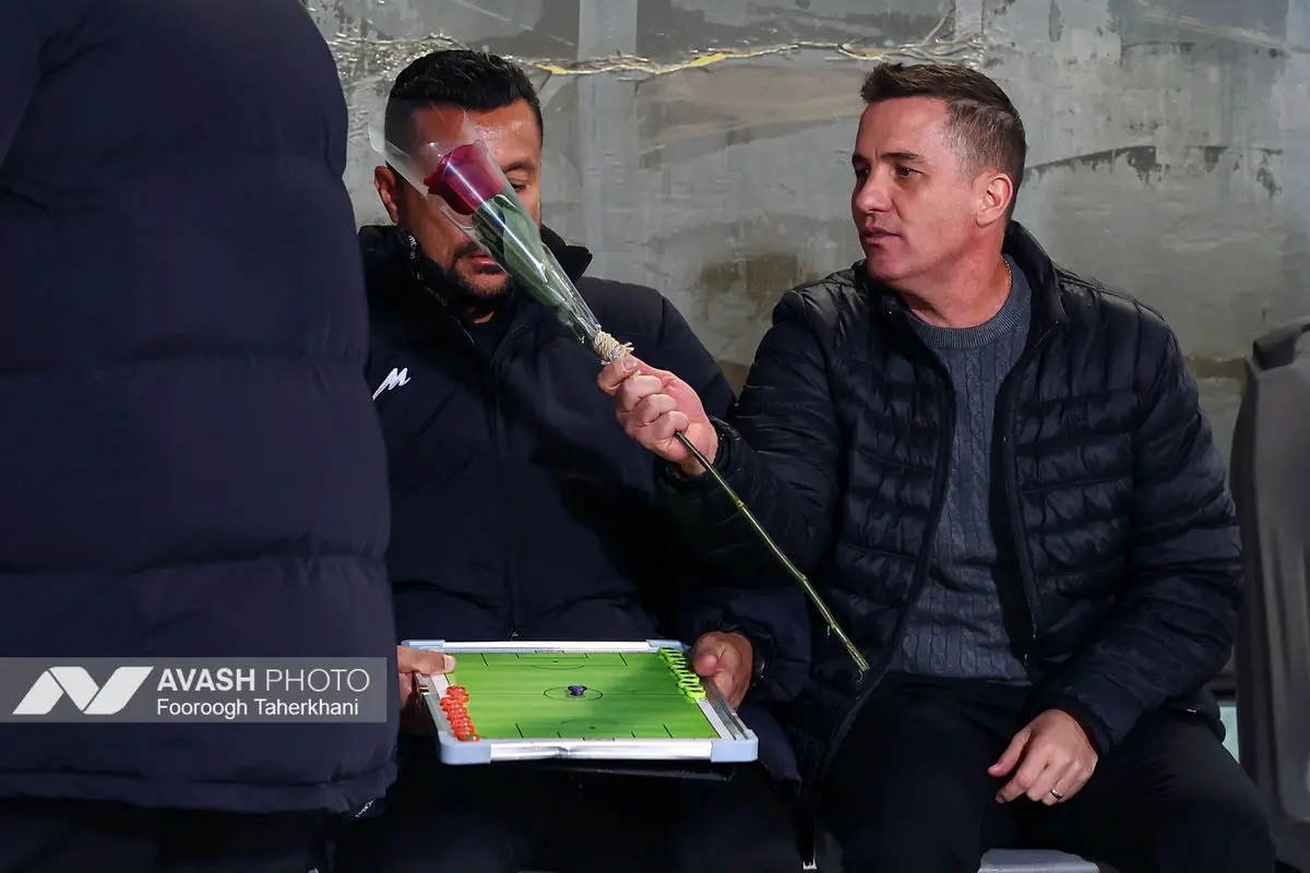 لیگ برتر فوتبال - پیکان و پرسپولیس