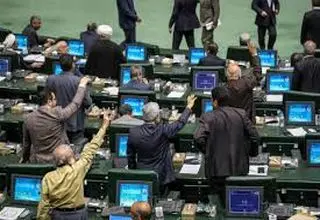 مجلس، میدان جدال چنارها و پاجوش‌ها 