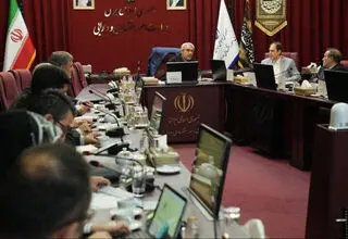 تاکید وزیر اقتصاد بر حمایت از بهبود بازار و برآورده ساختن انتظارات سرمایه‌گذاران