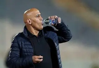قرارداد منصوریان سه سال تمدید شد