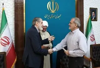 از تخریب تا حمایت 
