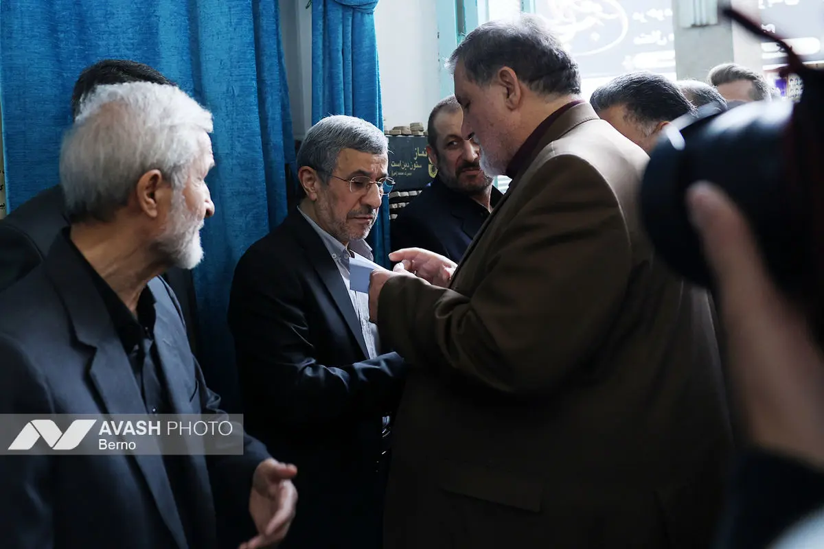 مراسم یادبود زرین احمدی‌نژاد در مسجد جامع نارمک