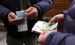 نگاهی به آخرین قیمت ارزها؛ دلار در کانال ۹۳ هزار تومان