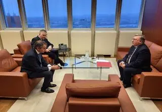  گروسی و اولیانوف درباره خلیج فارس رایزنی کردند 
