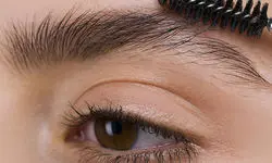 ترفندهایی برای داشتن ابروهای پرپشت