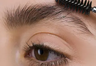 ترفندهایی برای داشتن ابروهای پرپشت