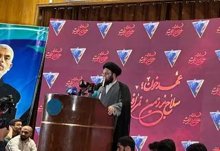 سیدعلی خمینی: شکست‌ها از درون آغاز می‌شوند؛ دشمن را دست‌کم نگیریم
