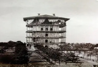 عکس/ عمارت شمس العماره بندرانزلی در دوران ناصرالدین شاه قاجار
