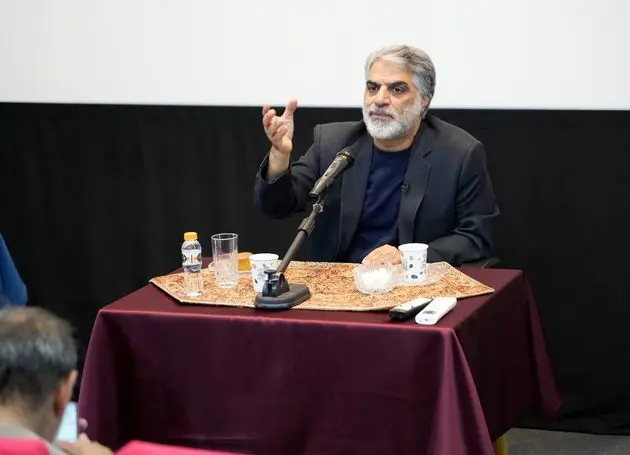  محمدعلی باشه‌آهنگر: باید این روزهای تاریخی را مستندنگاری کنیم؛ تا در آینده آثار ماندگار بسازیم