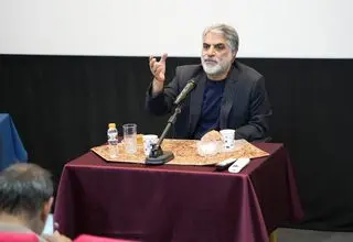  محمدعلی باشه‌آهنگر: باید این روزهای تاریخی را مستندنگاری کنیم؛ تا در آینده آثار ماندگار بسازیم
