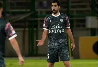 تمدید قرارداد گاندوها با مدافع خاص