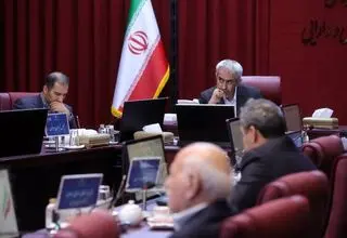 برگزاری نشست هیأت مقررات‌زدایی و بهبود محیط کسب‌وکار به ریاست وزیر امور اقتصادی و دارایی