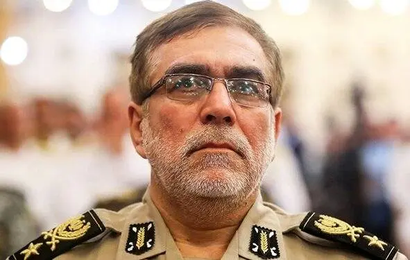 پیروزی در جنگ ۱۲ روزه شاهکار اتحاد مردمی پشت سر رهبری است