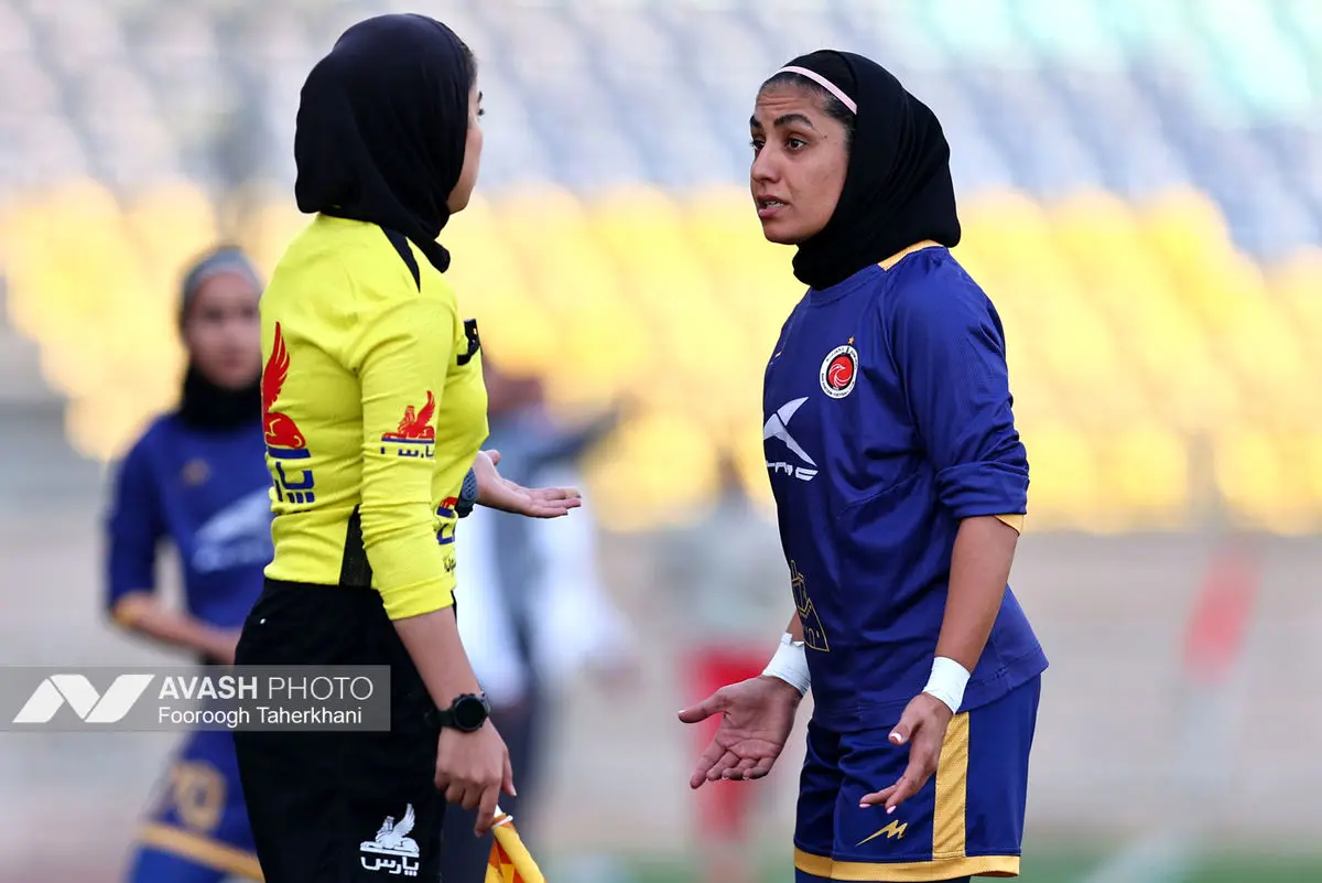 لیگ برتر فوتبال زنان - پرسپولیس و خاتون بم