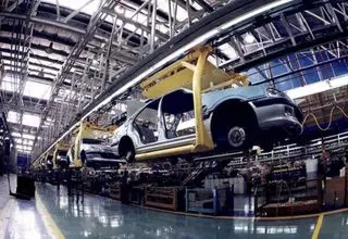 خودروسازان دولتی ۱۶۰ همت به قطعه‌سازان بدهی دارند