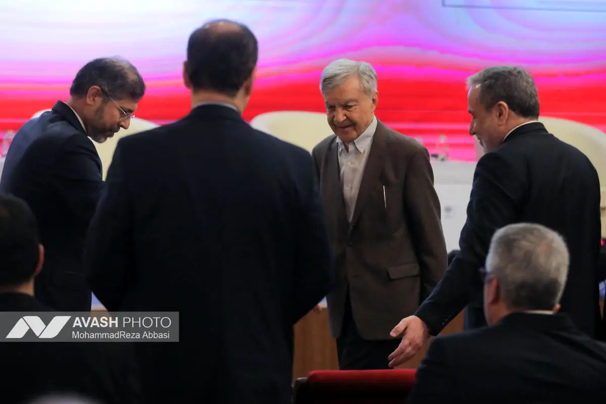 اولین کنگره ملی سیاست خارجی و تاریخ روابط خارجی