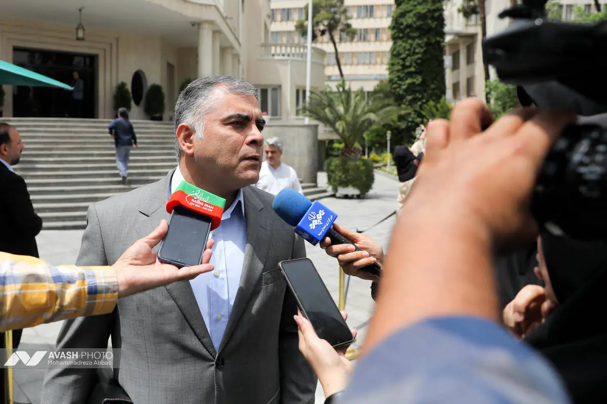 هر زمان وزارت اقتصاد هیات مقرراتزدایی را نهایی کرد بنزین سوپر در جایگاهها شارژ میشود