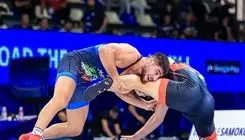 فدراسیون کشتی پاداش‌ قهرمانان نوجوان و جوانان را اهدا کرد