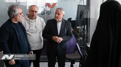 بازدید سیدرضا صالحی امیری از تحریریه آوش