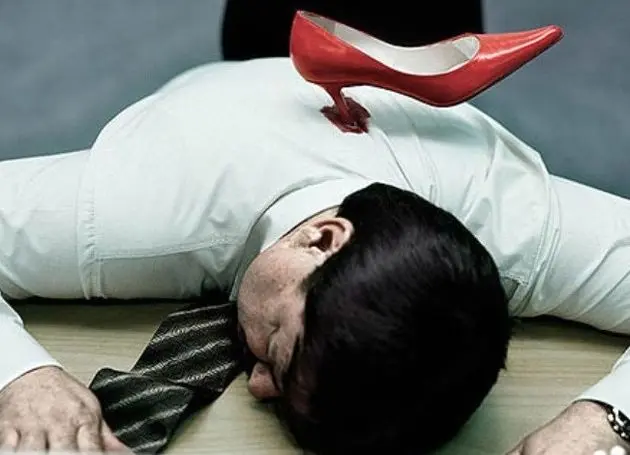 کتک می‌خورند، سکوت می کنند
