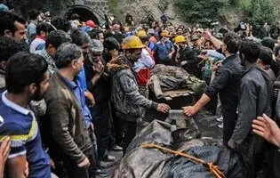 کارگران ایرانی در چرخ‌دنده ناایمنی و بیمه‌ای که نیست/ حوادث کار؛ مرگ‌هایی که فقط نوک کوه یخ‌اند