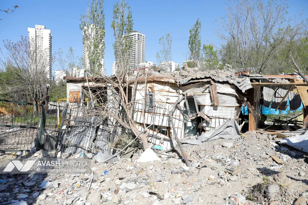 بازدید وزیر علوم از پژوهشکده هوا فضای سپاه