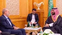 رایزنی لاریجانی و بن سلمان در عربستان 