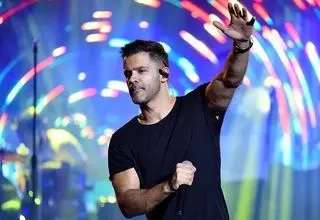 سیروان خسروی پس از لغو کنسرتش توسط نیاوران‌نشین‌ها: توان جنگیدن ندارم!+ویدیو