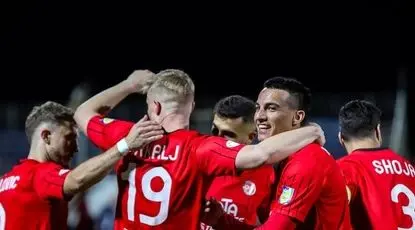 تلاش تراکتور برای حفظ صدر؛ سپاهان در جستجوی بازگشت