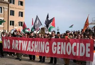 اعتراض کارگران فرهنگی در مخالفت با حضور اسرائیل در دوسالانه ونیز