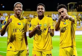 هافبک الوصل: با روحیه و تمرکز بالا به مصاف استقلال می‌رویم