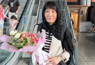 سرمربی تیم ملی والیبال زنان وارد تهران شد