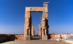 نام‌نویسی بر سنگ تاریخ؛ وقتی عشق وندالیسم می‌شود