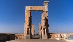 نام‌نویسی بر سنگ تاریخ؛ وقتی عشق وندالیسم می‌شود