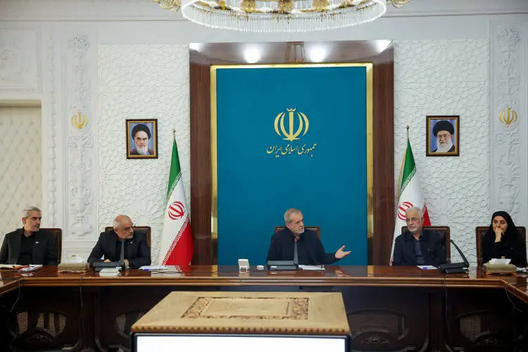 جلسه ارزیابی و جبران خسارات جنگ با حضور پزشکیان برگزار شد