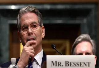 وزیر آمریکایی: پذیرای همه گزینه‌ها علیه ایران هستیم!