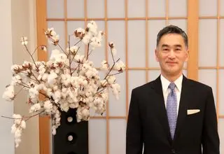 لهجه زیبای سفیر ژاپن هنگام حافظ‌خوانی به مناسبت شب یلدا