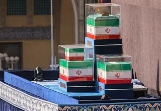 حضور جنتی در مراسم تشییع پیکر رهبر شهید+عکس