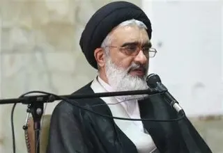سعیدی: برخی افراد به دلیل جهل ضرورت تقویت بنیه دفاعی کشور را زیر سؤال می‌برند
