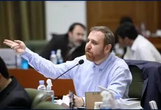 عضو شورای شهر: زاکانی خودش استعفا دهد
