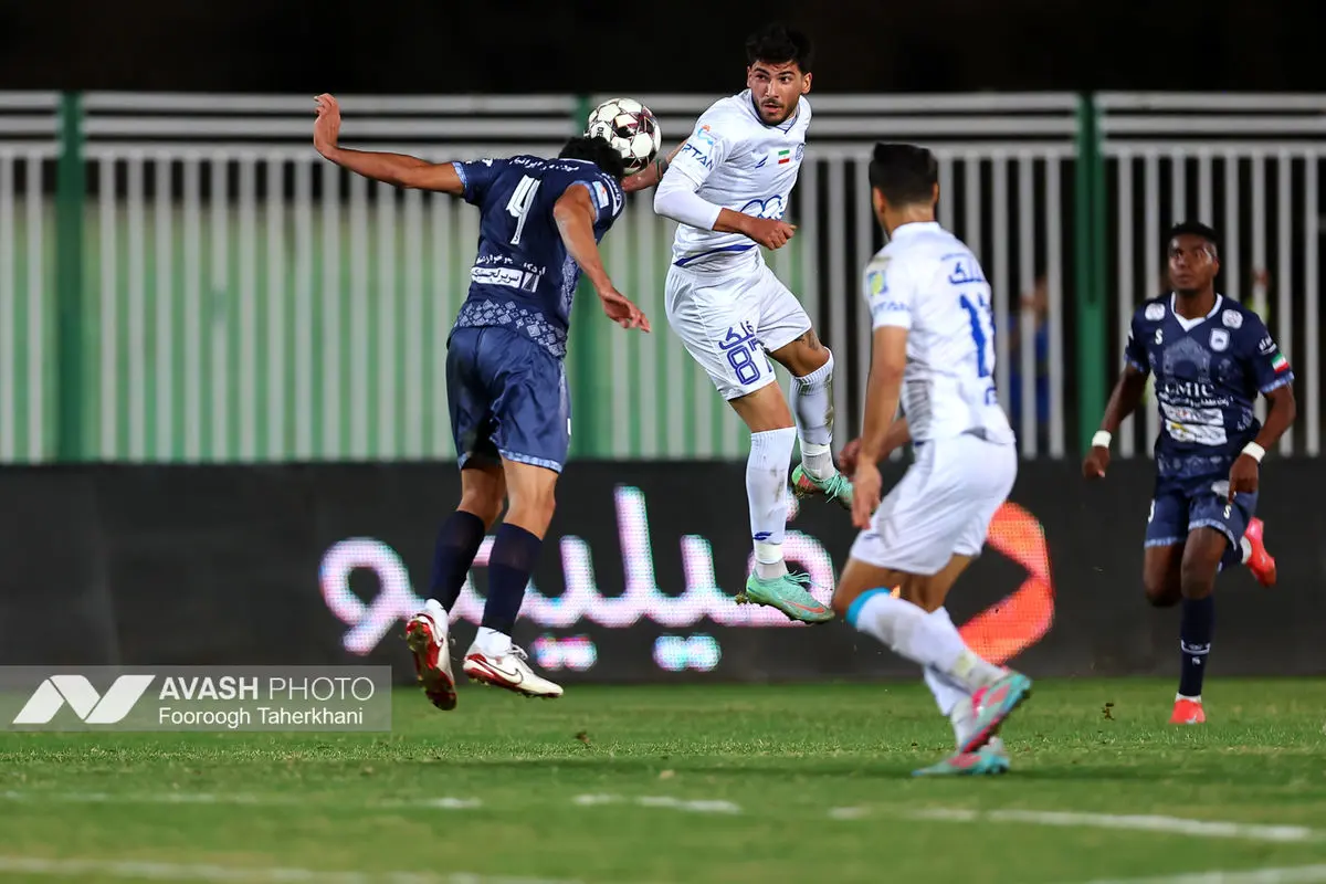 لیگ برتر فوتبال - استقلال و چادرملو