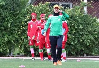 پروین فرهادی: فدراسیون باید رویکردش را نسبت به تیم ملی زنان تغییر دهد