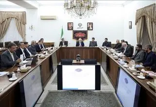 عارف: غفلت از شبکه ملی اطلاعات باید جبران شود