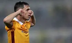 ستاره مدنظر استقلال با لباس نیوکاسل سوژه شد! +عکس