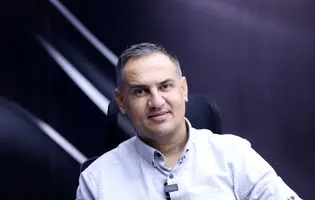 منیعی: چپ استقلال نقطه قوت تیم نیست/ بعضی از مهاجمان از سر شکم سیری کار می‌کنند!